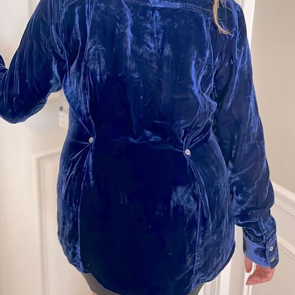 HANNA G. DESIGNED BY ARLEEN BOWMAN. RICH BLUE VELVET BUTTON BLOUSE. NEW… - Picture 13 of 13